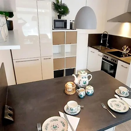 Wanderfalke By Interhome